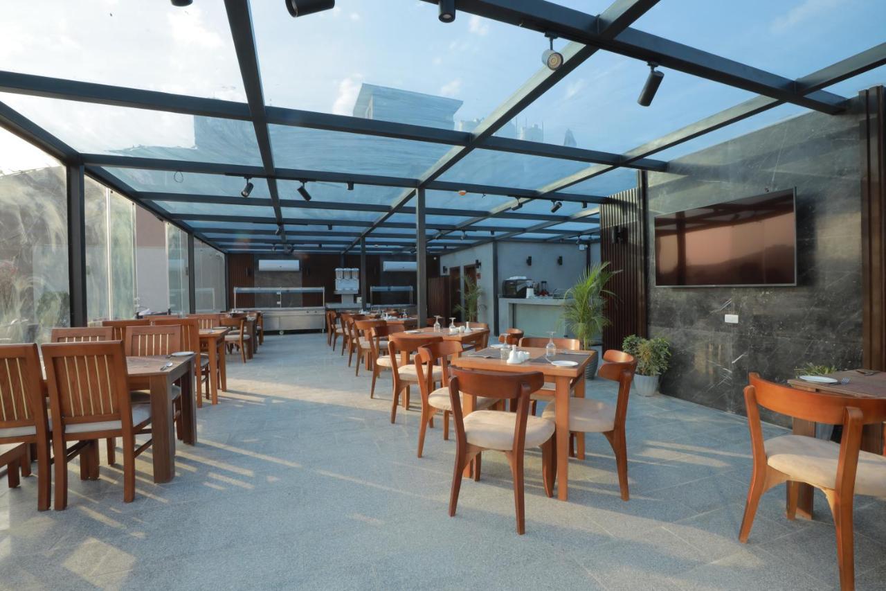 Pyramid Front Hotel Al Kawm al Akhdar エクステリア 写真