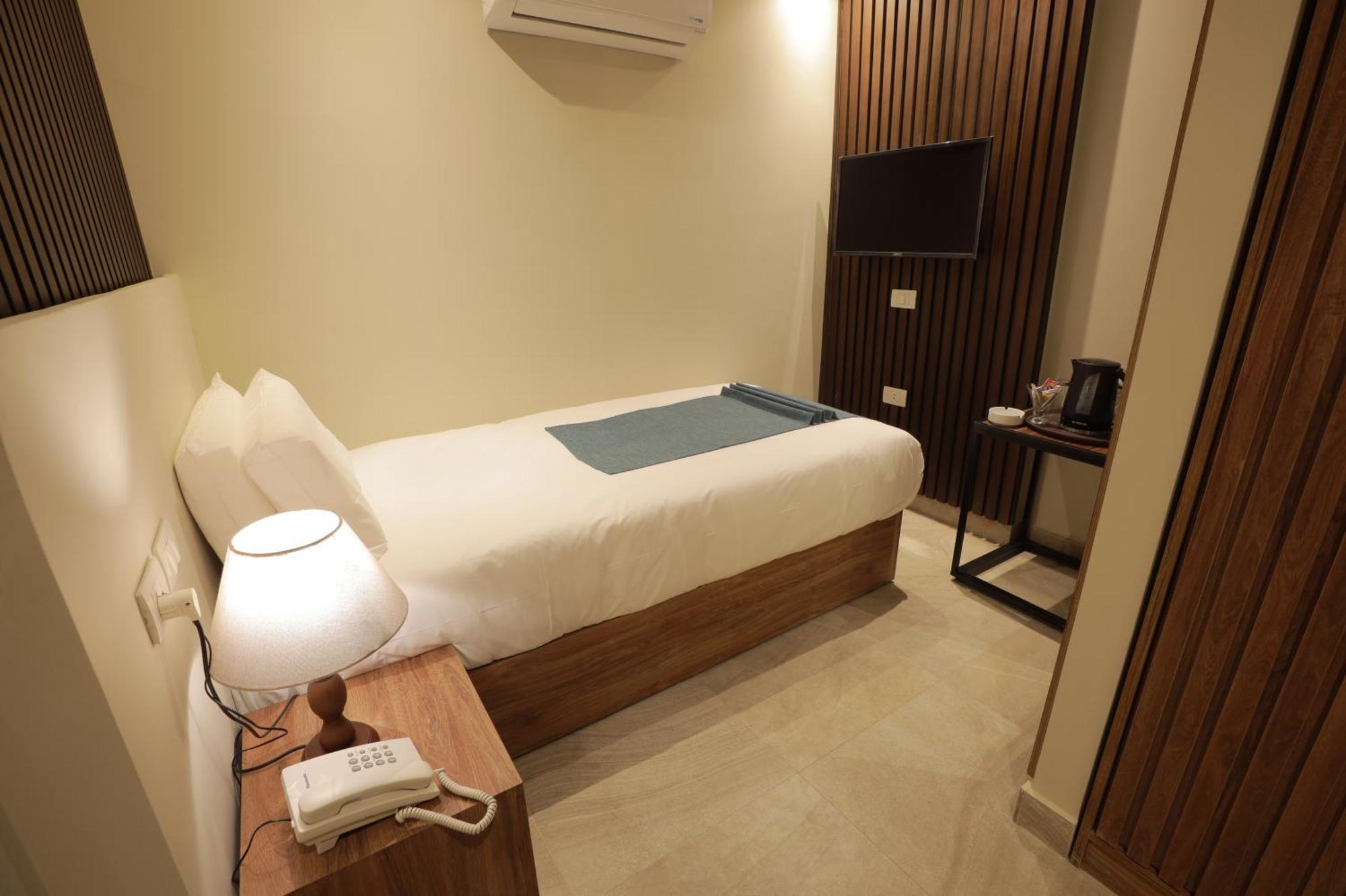 Pyramid Front Hotel Al Kawm al Akhdar エクステリア 写真