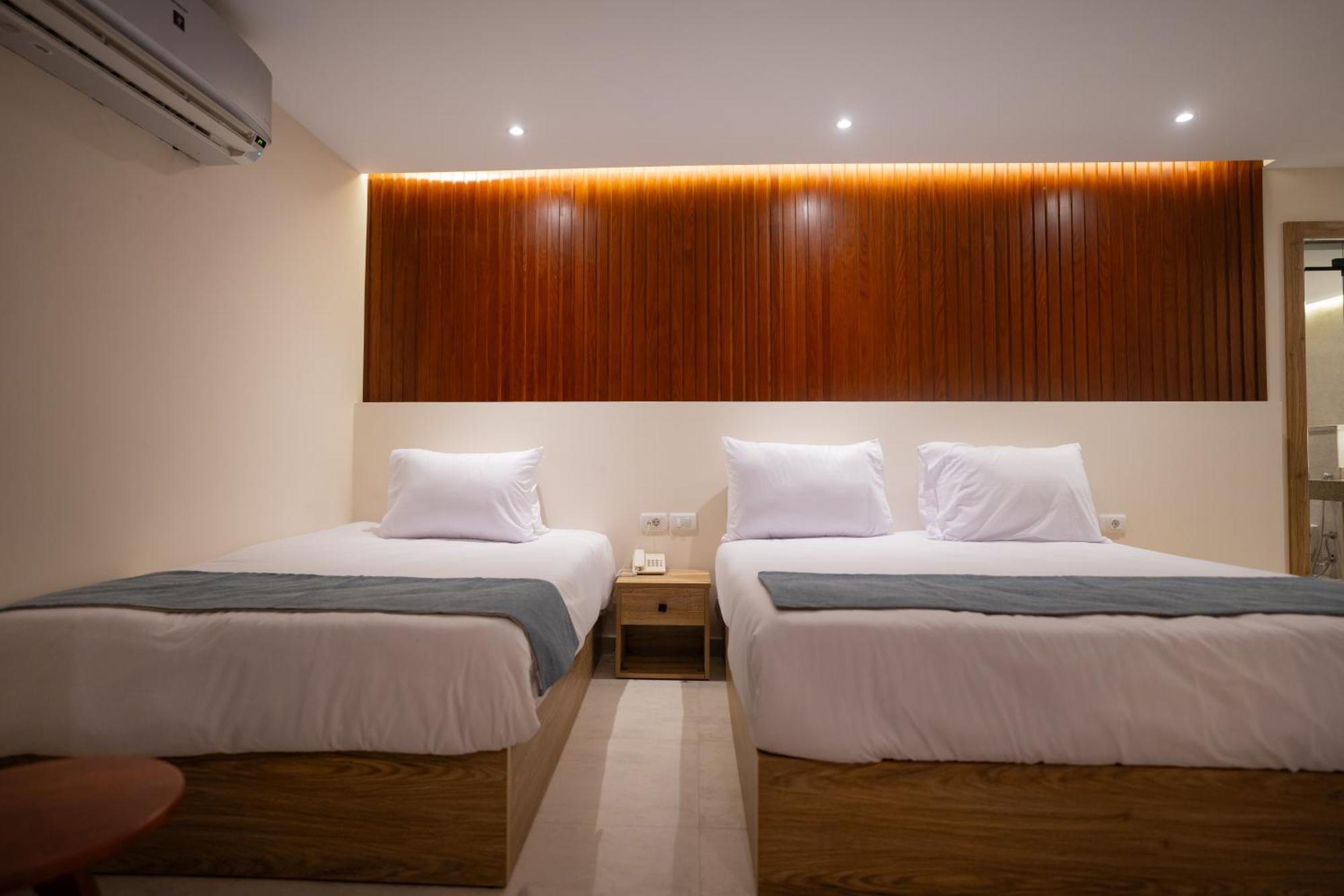 Pyramid Front Hotel Al Kawm al Akhdar エクステリア 写真